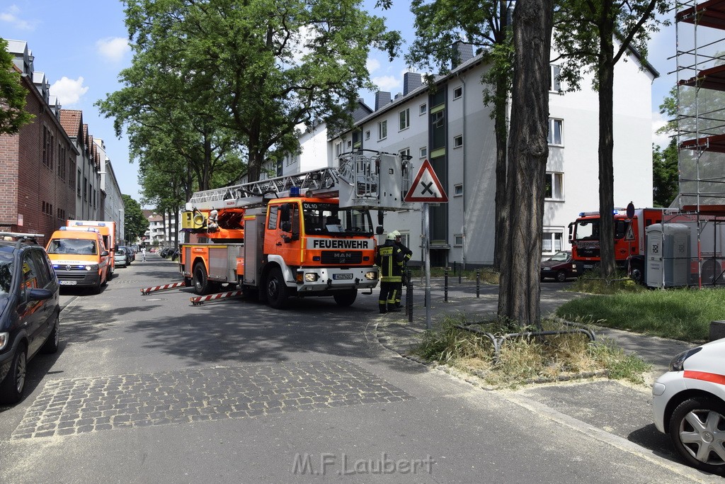 Kellerbrand Koeln Kalk Manteufelstr P39.JPG - Miklos Laubert